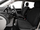  Front seats from Drivers Side photo
